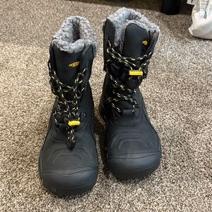KEEN Kids Black and Yellow Snow Boots